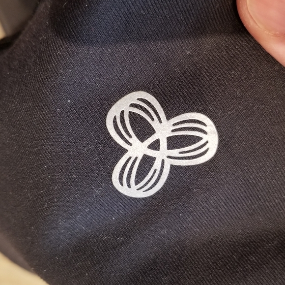 TNA, yoga pants, size XS, Some Pilling. - Picture 3 of 4